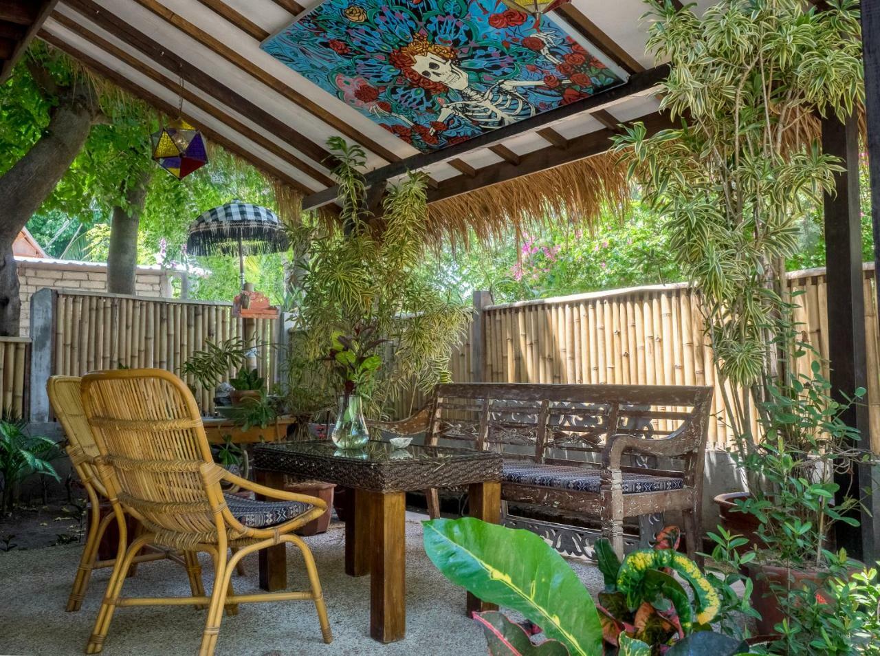 Woodstock Gili - Garden And Bungalows Hotel Gili Trawangan Exterior photo